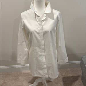 Chico's Classic crisp White tunic Blouse